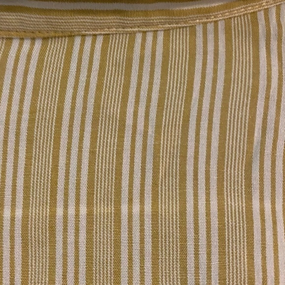 Doe & Rae Women's Ruffly Yellow/White Feminine Pin Striped Button Up w/Front Tie - Picture 4 of 6